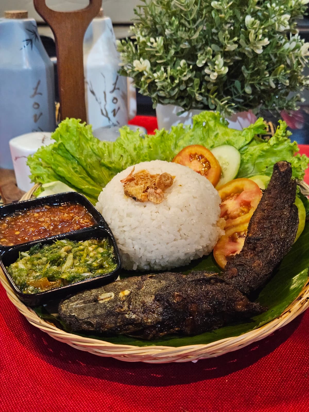 Nasi Uduk Lele Goreng